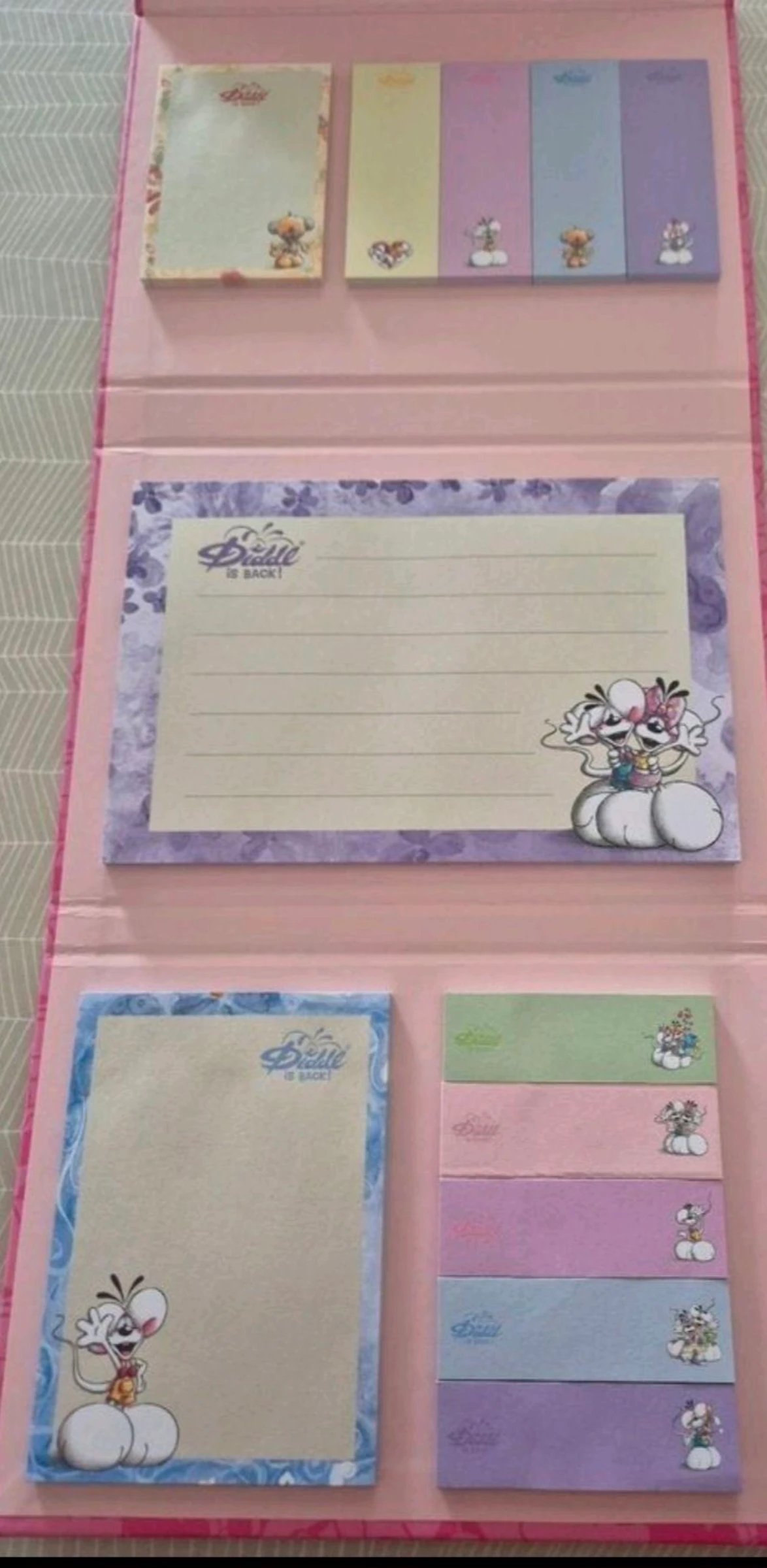 Lot post it/ feuille 